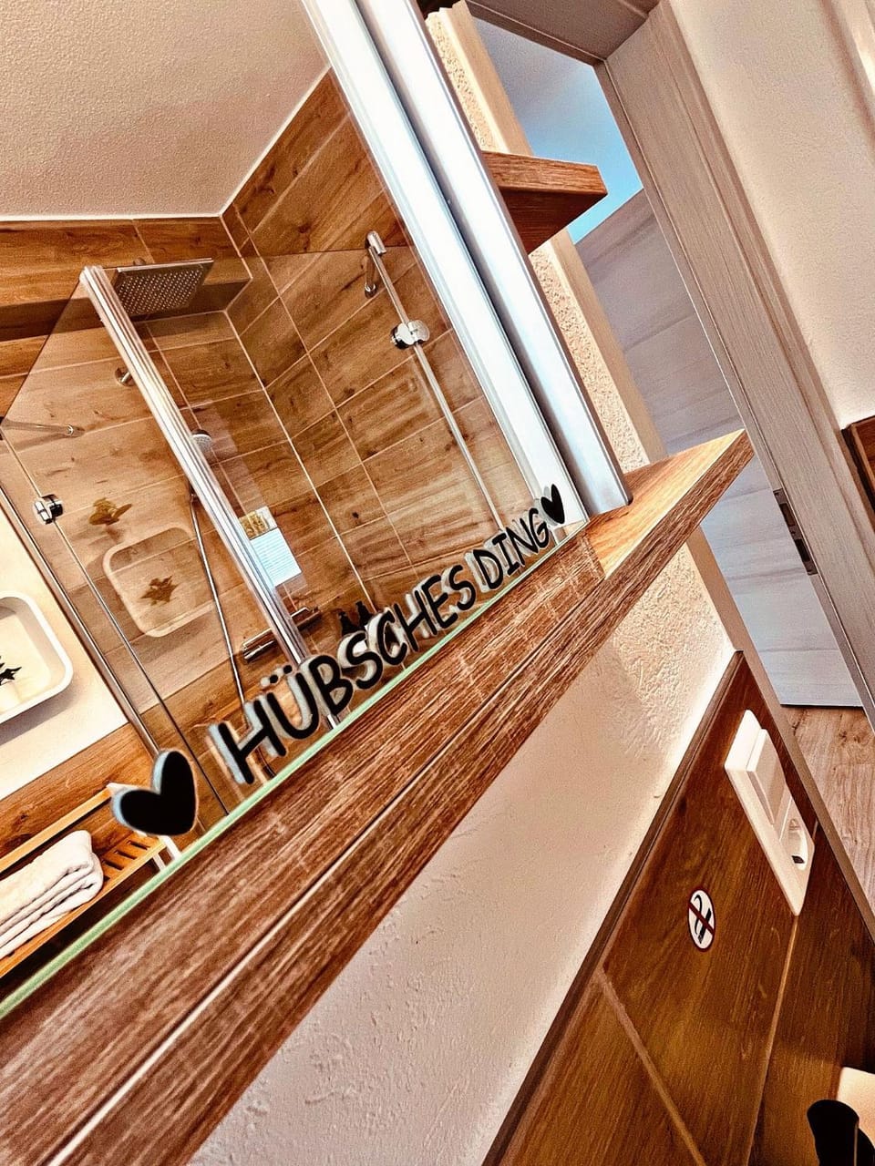 Shower, Bathroom, Decorative detail