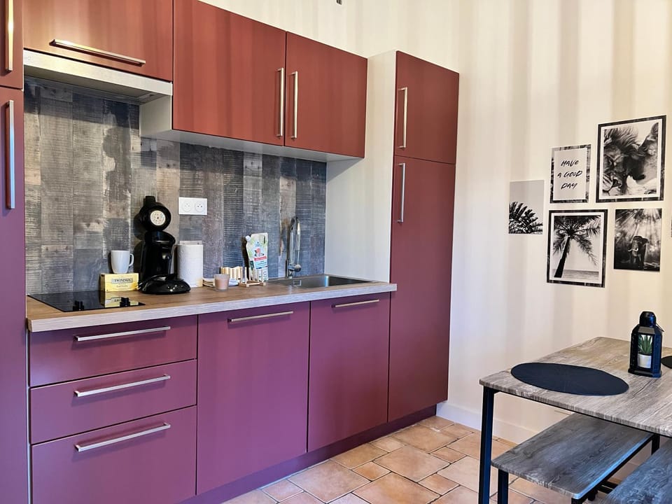 Hébergements indépendants proches aéroport de Nantes Atlantique et centre ville de Nantes Apartment in Pays de la Loire