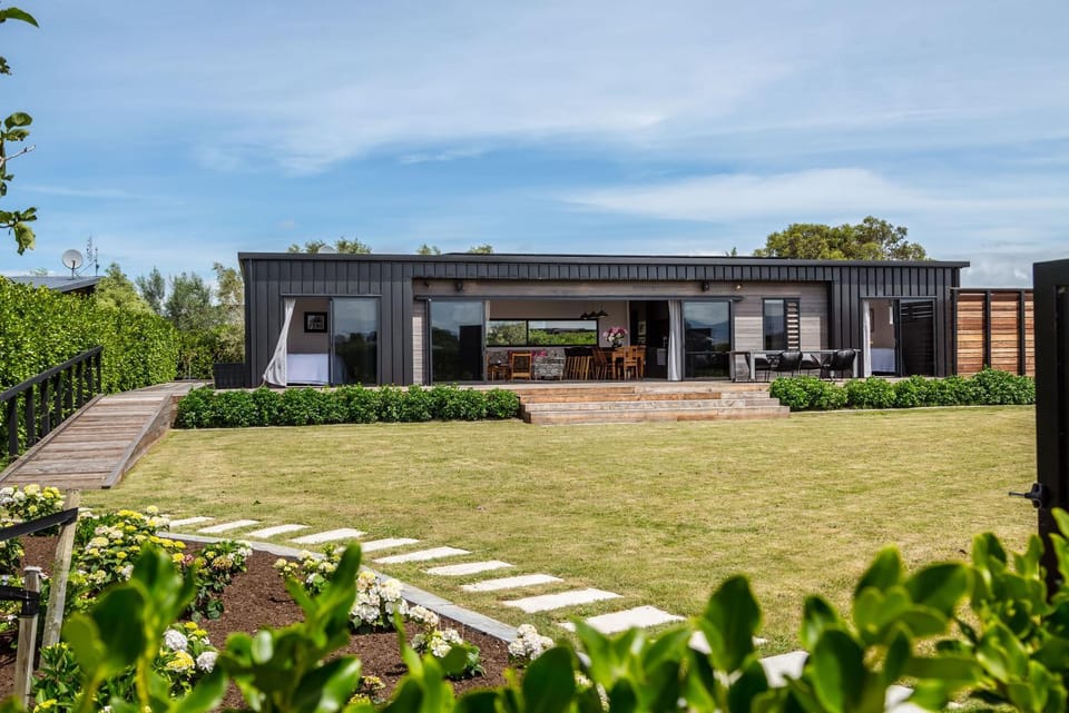 Property building, Garden