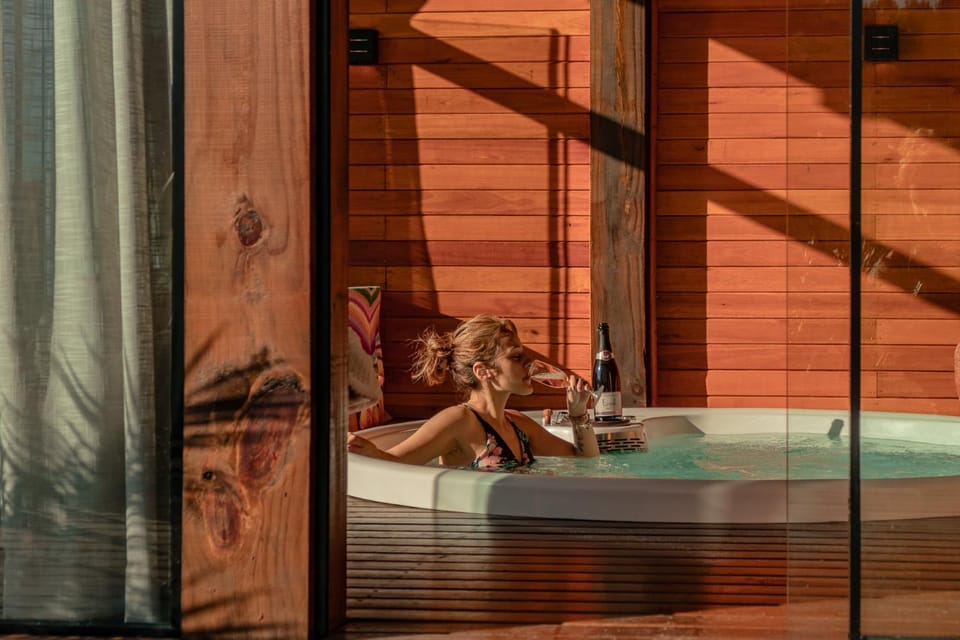 People, Hot Tub, Bath