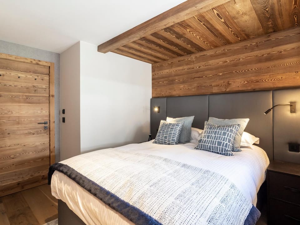 Duplex 4 chambres à Méribel, près du centre et des pistes, avec services de conciergerie - FR-1-613-47 Apartment in Les Allues