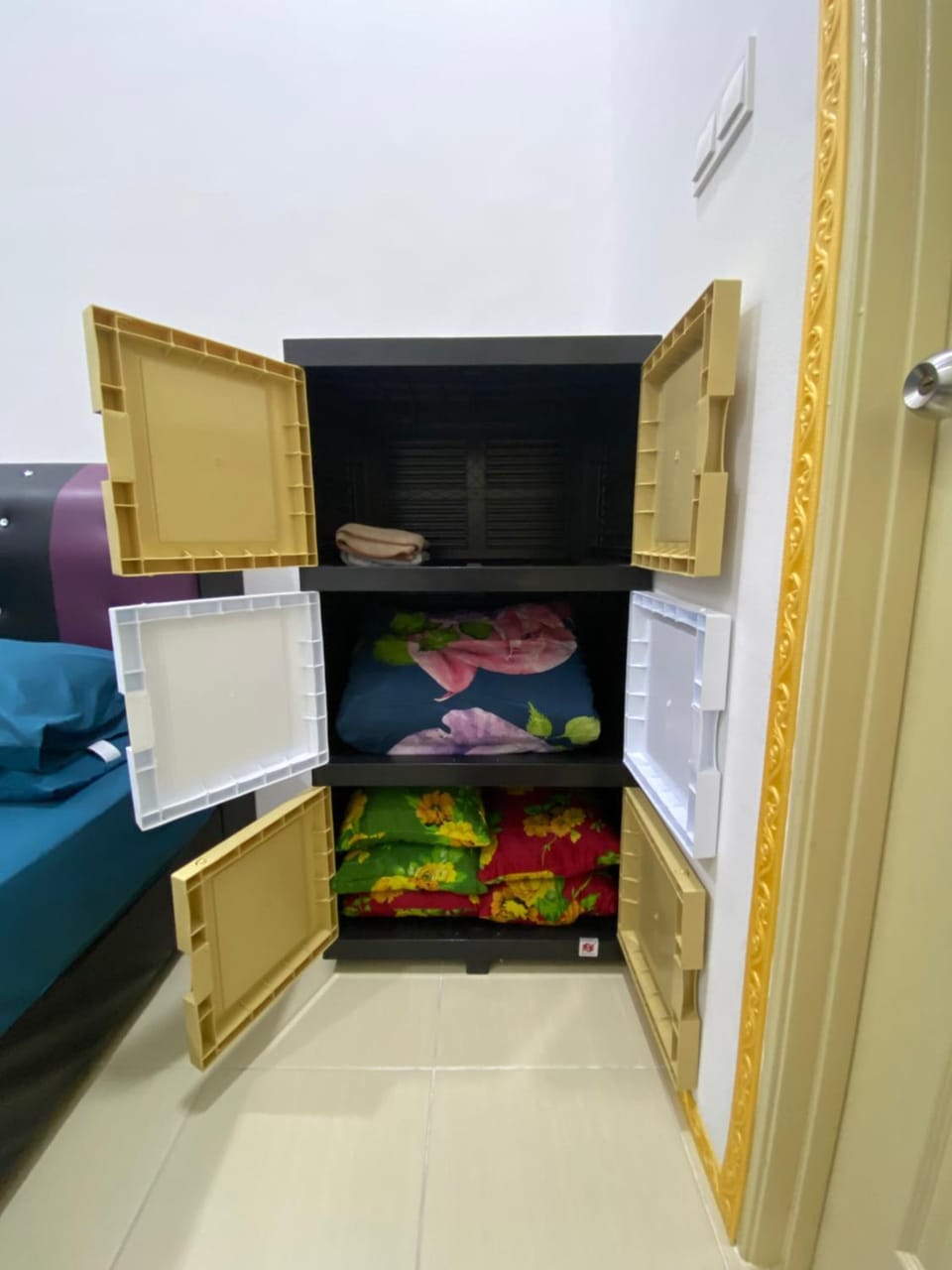 wardrobe