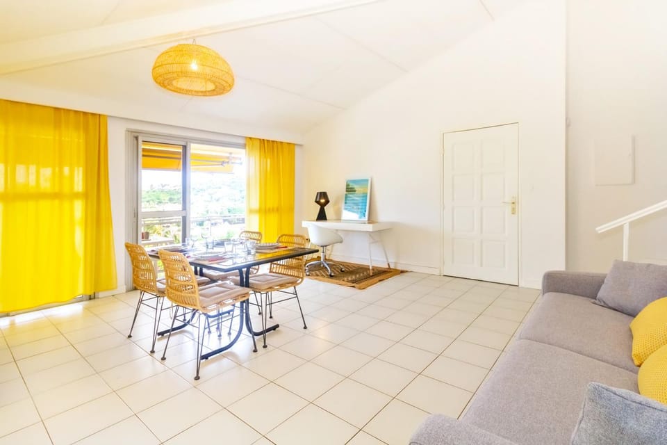 Cuty - bel et spacieux apt avec magnifique vue mer et piscine Saint Gilles Les Bains Apartment in Saint-Paul