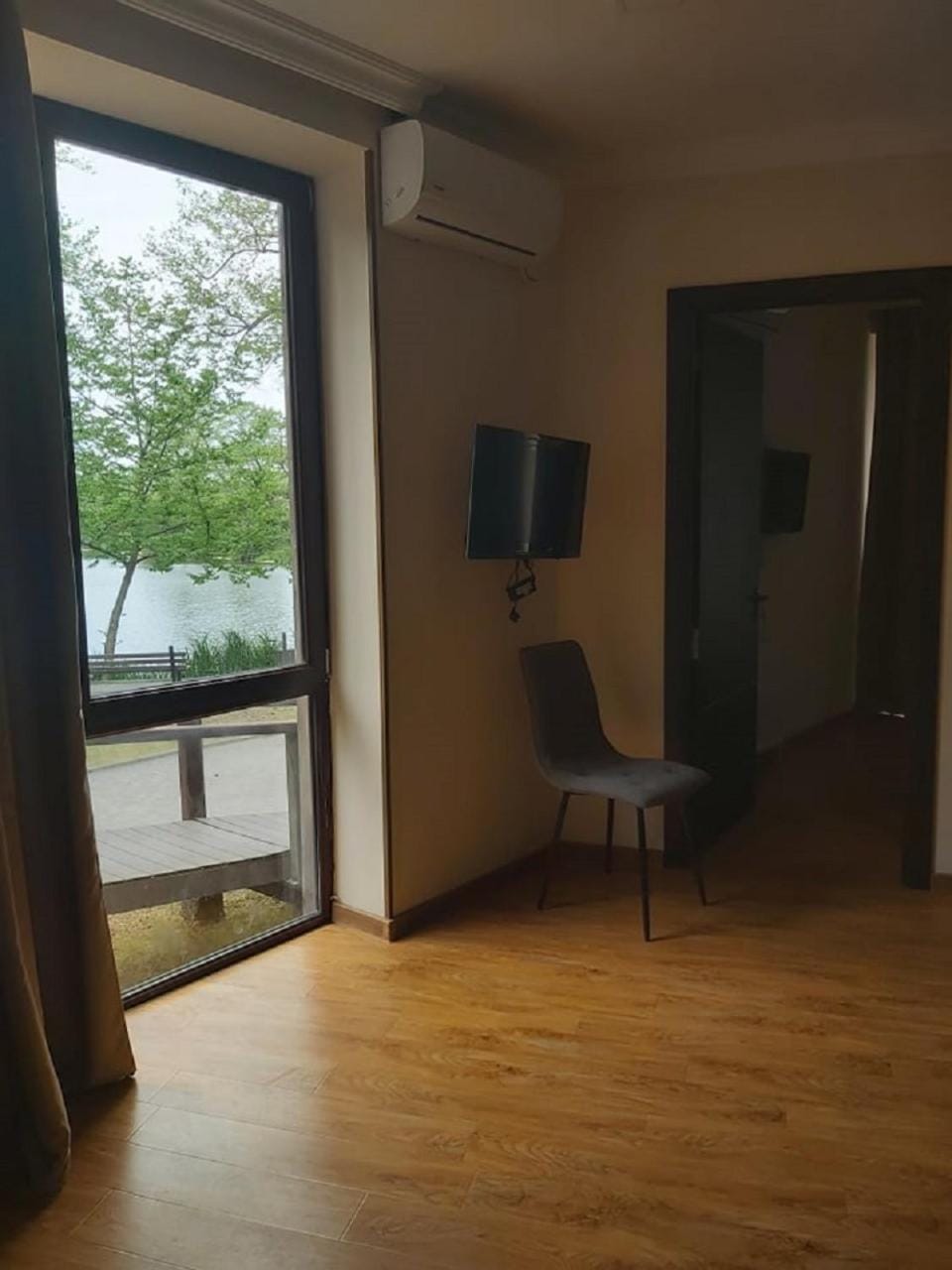 Communal lounge/ TV room, TV and multimedia, Balcony/Terrace, Seating area