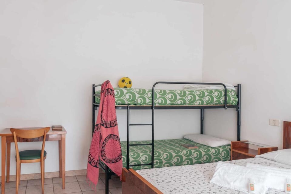 bunk bed
