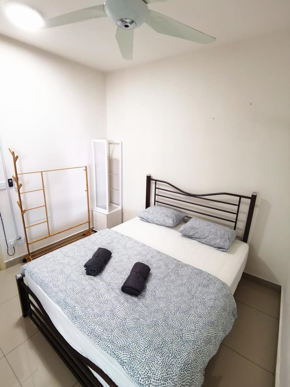 TuR11-Oppesite Pisa Stadium-1min-FoodCourt-MiniMarket Apartment in Bayan Lepas