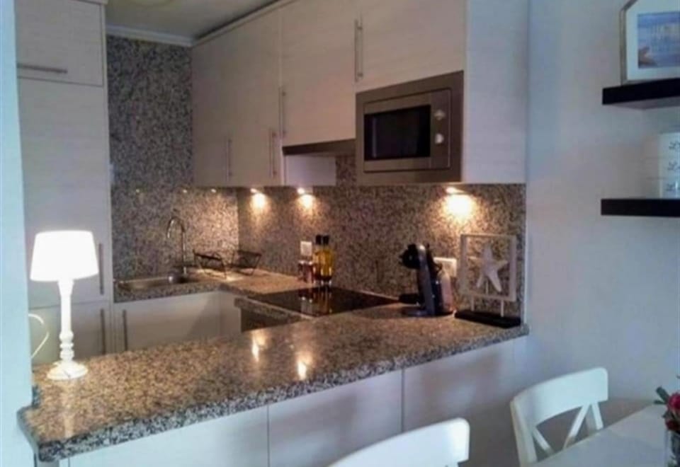 Kitchen or kitchenette, Living room