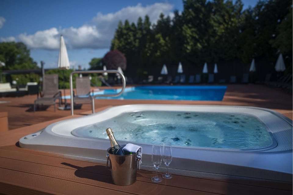 Hot Tub, Hot Tub, Swimming pool