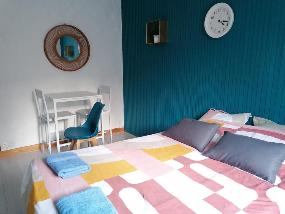Studio tout équipé 30 min de Paris, 3' Evry, 10' Orly Apartment in Île-de-France