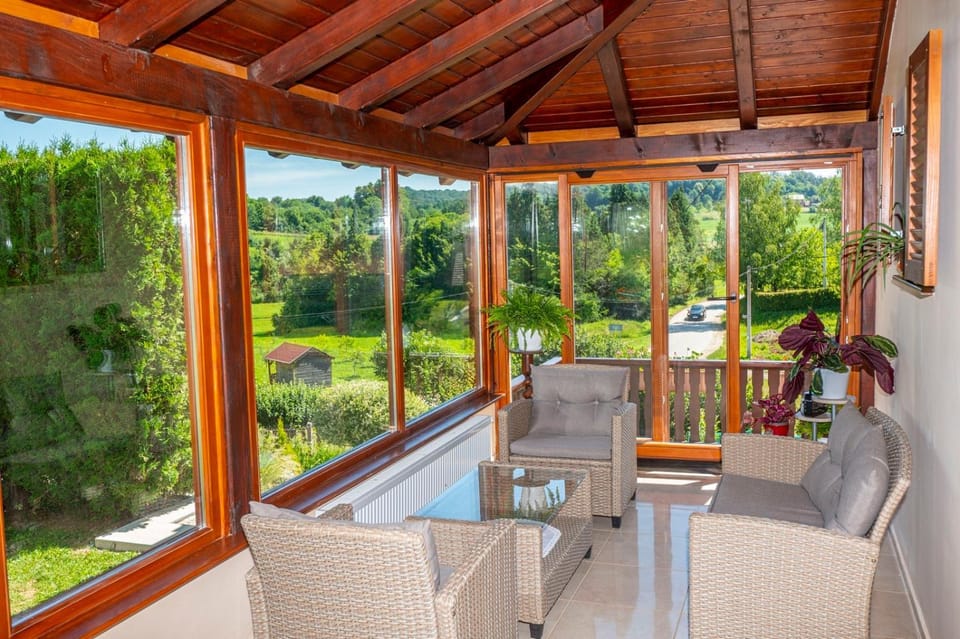 Balcony/Terrace, Garden view