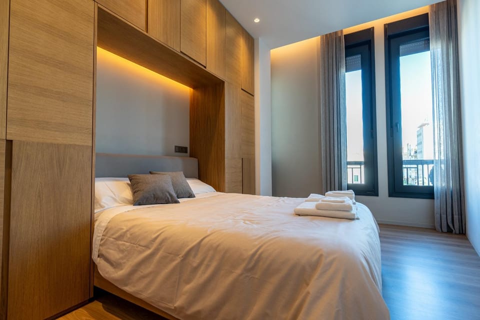 Bed, Photo of the whole room, Bedroom