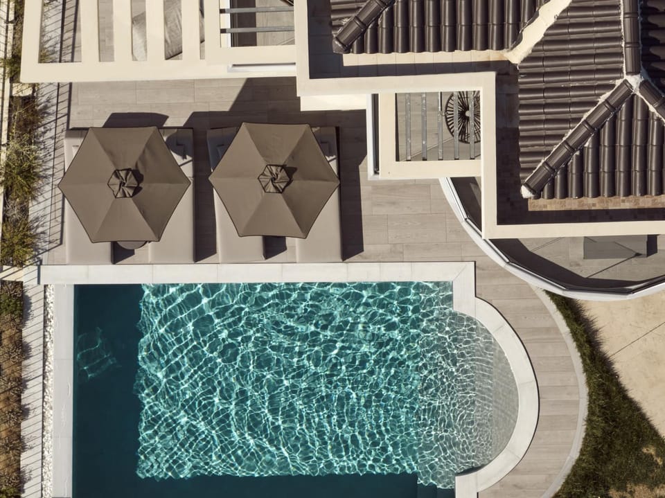 Property building, Swimming pool