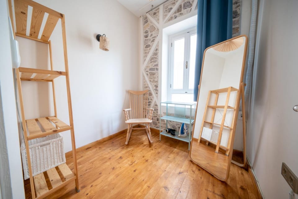 MINIQ HOMES 101 - Near Sea Foça Center 2BR Historic Stone House House in İzmir Province