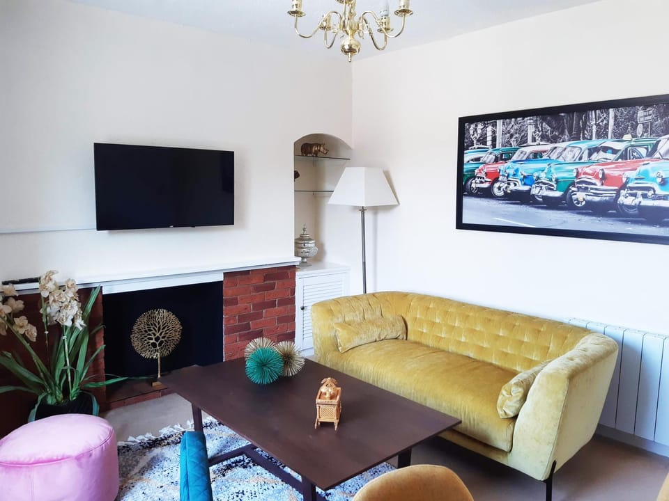 Lounge or bar