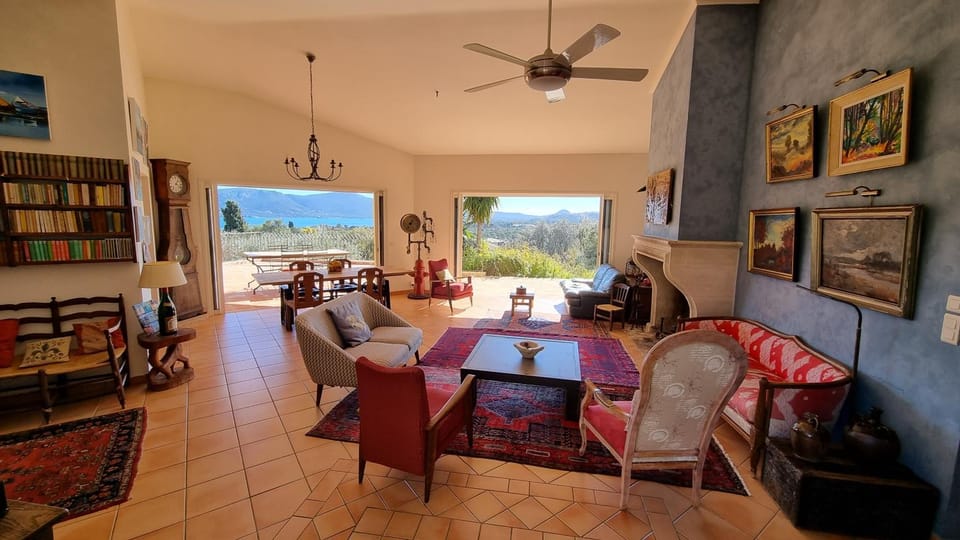 CASA SOPRANA - HAUT DE VILLA indépendant avec piscine et jardin privés - Independant TOP OF VILLA with private pool and garden House in Porto-Vecchio