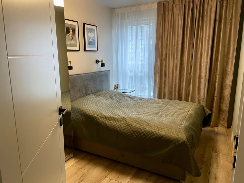 Uroczy Apartament 38 m2 Tychy, Śląskie Ogrody Apartment in Poland