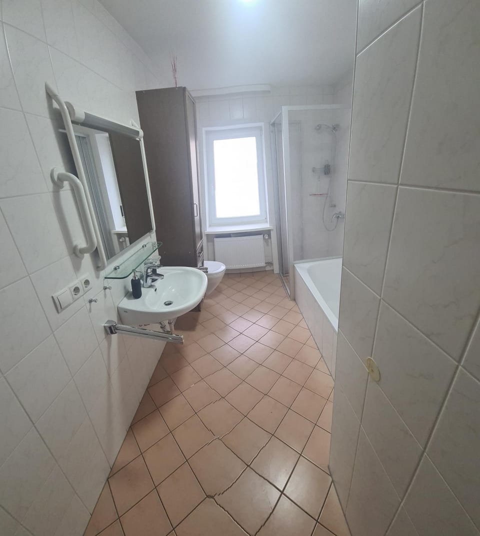 Bathroom, Bath