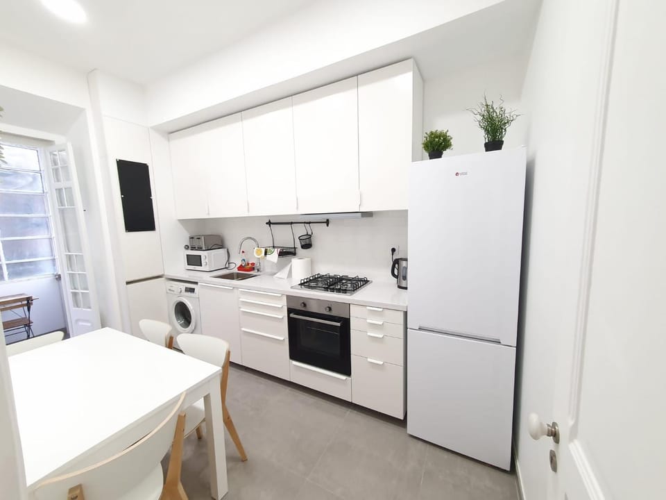Coffee/tea facilities, Dining area, minibar, pet friendly, stove, toaster, washing machine, kitchen