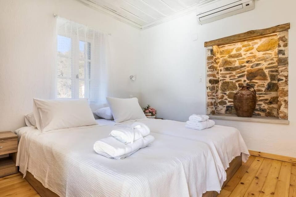 Villa Ambeli Villa in Sporades, Greece