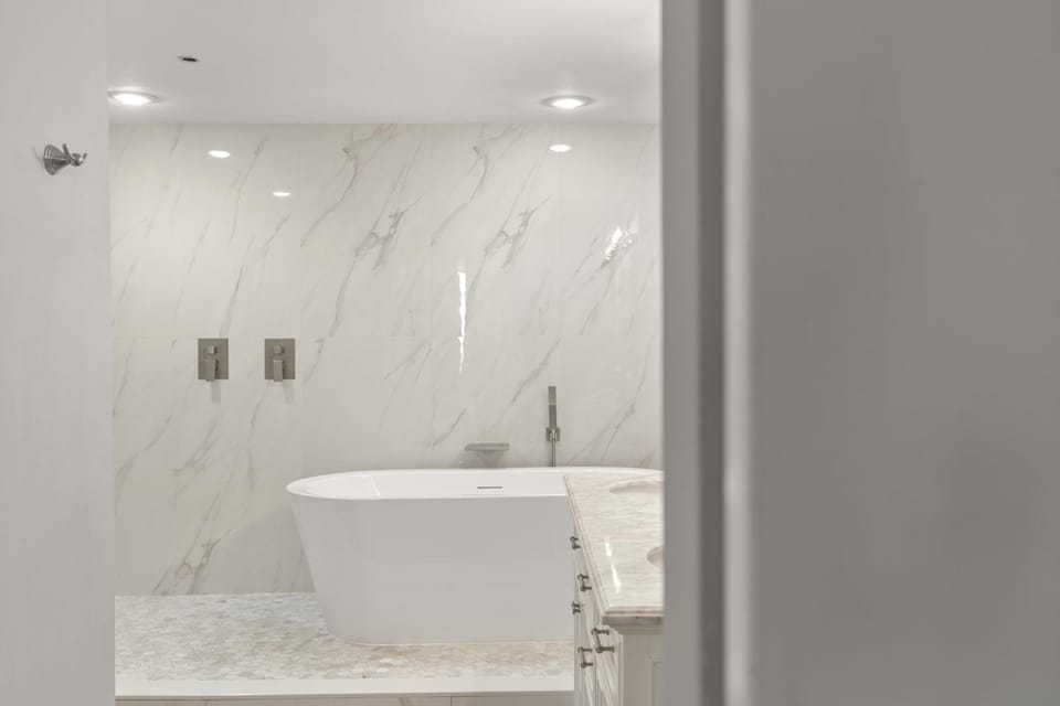 Sterling Sands 401 by Newman-Dailey Apartment in Destin