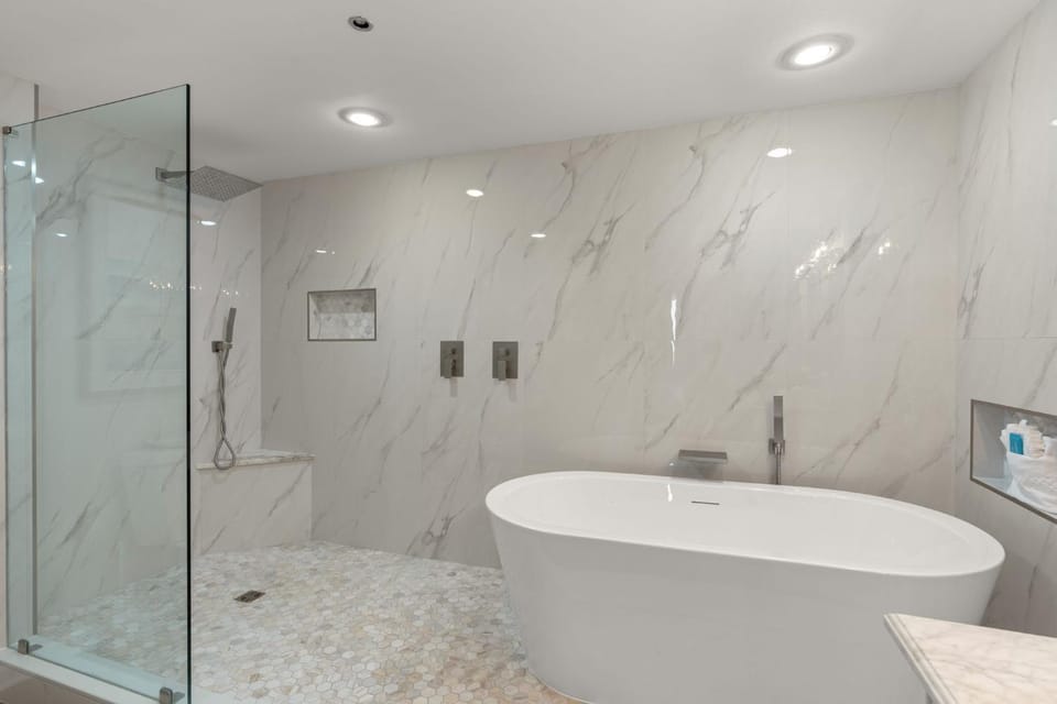 Sterling Sands 401 by Newman-Dailey Apartment in Destin