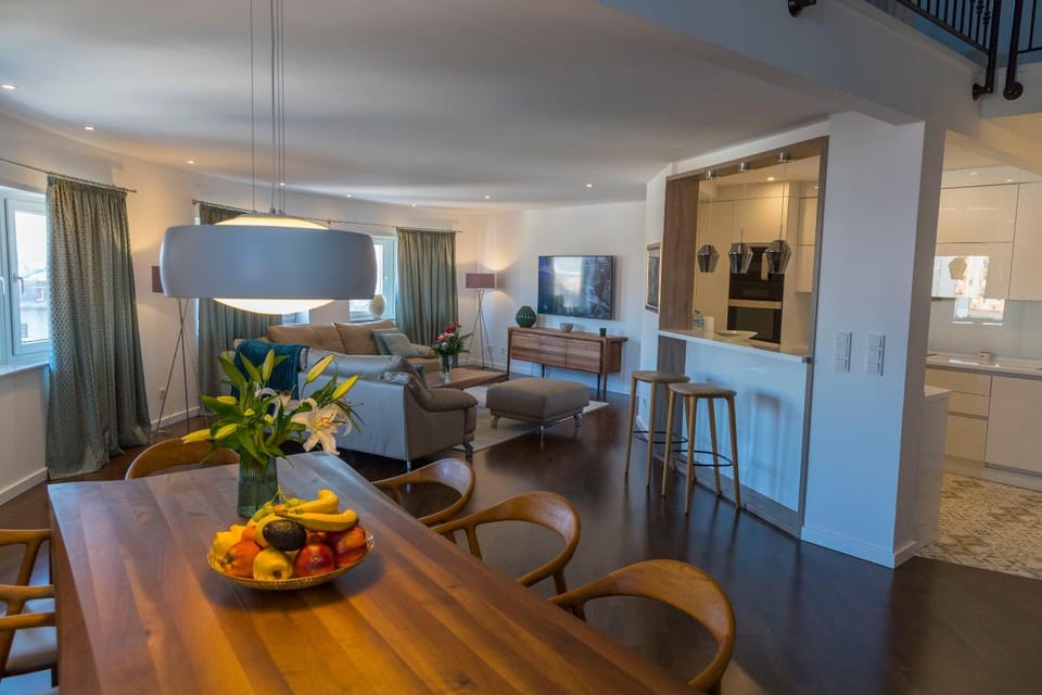 Living room, Seating area, Dining area