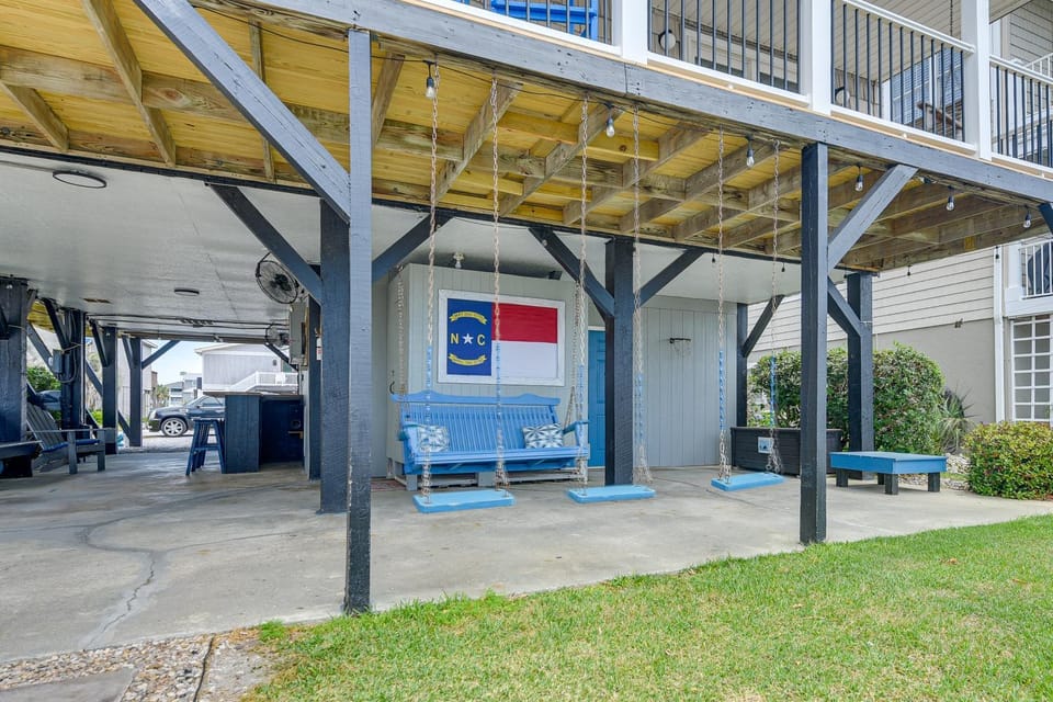 Gorgeous OIB Escape w/ Dock & Canal View! House in Ocean Isle Beach