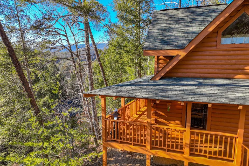 Hespen Hideaway Chalet in Sevier County
