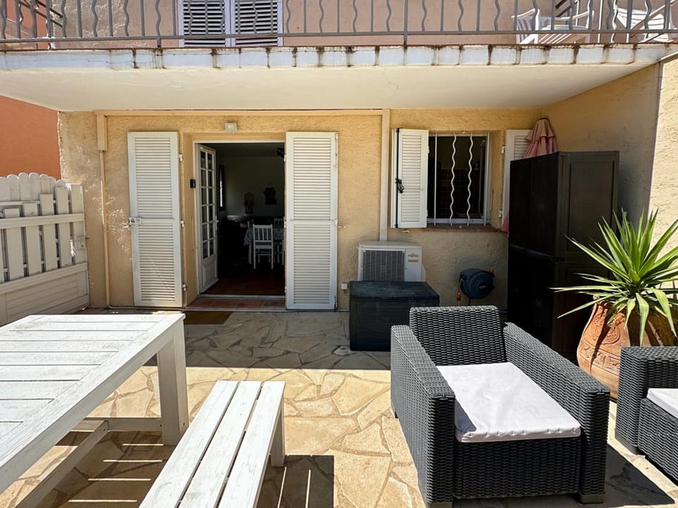 Superbe Emplacement , terrasse et parking! Apartment in Saint-Tropez