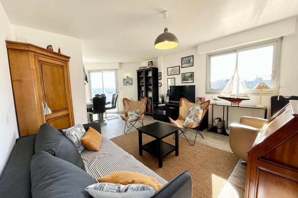 Pieds Dans L'eau T3 Top Cosy - Face à la mer Apartment in Brittany