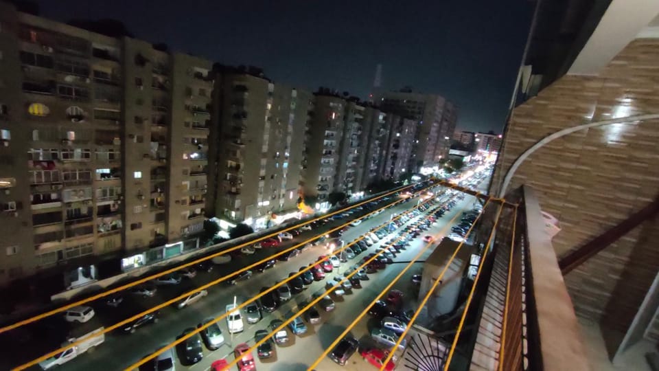 Bird's eye view, City view, Street view, Location