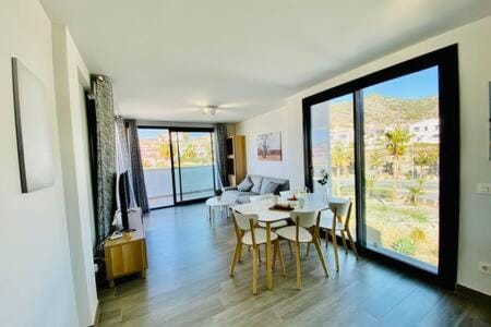 Royal Palm 22 Luxurious 3 Bedroom Penthouse Apartment in Nerja