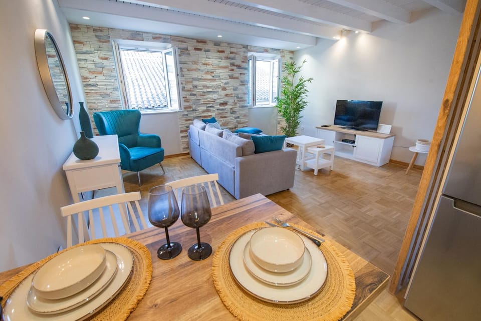 Lounge or bar