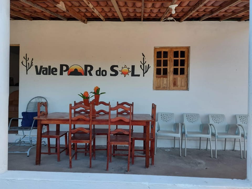 Patio, Dining area