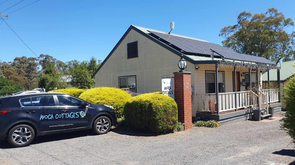 Property building, Street view, Parking