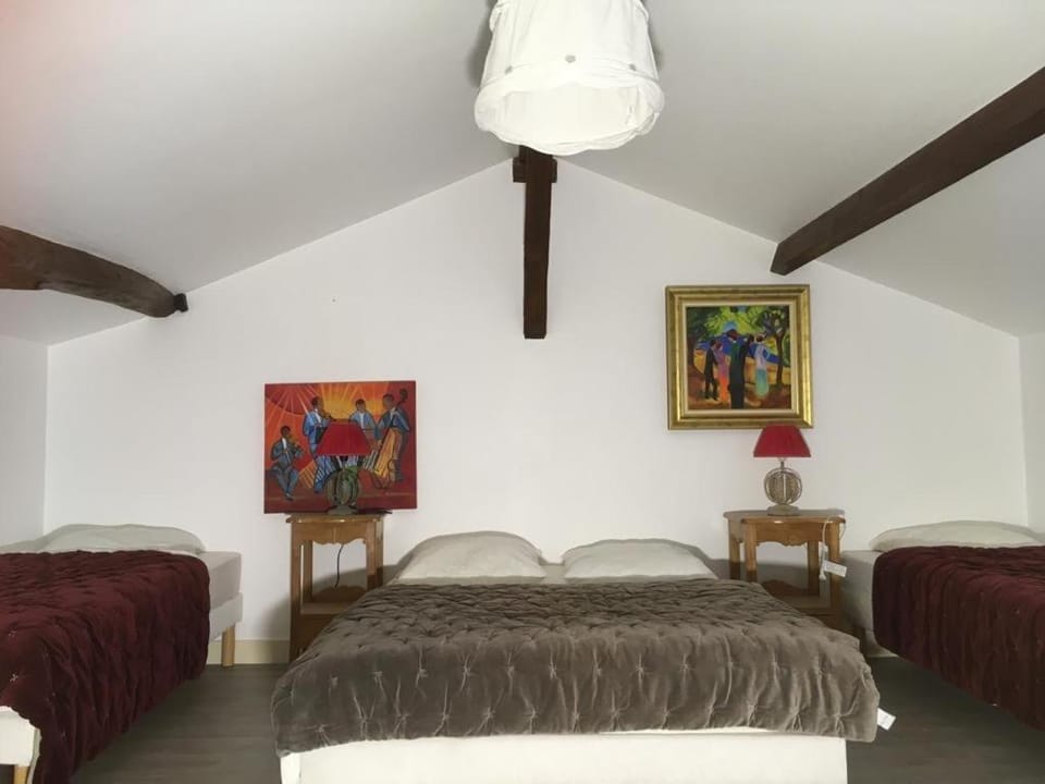 Le petit Givry House in Nouvelle-Aquitaine