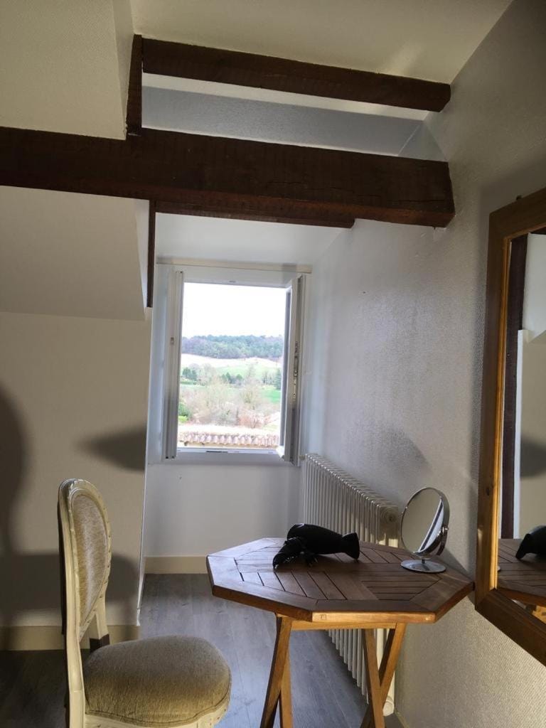 Le petit Givry House in Nouvelle-Aquitaine