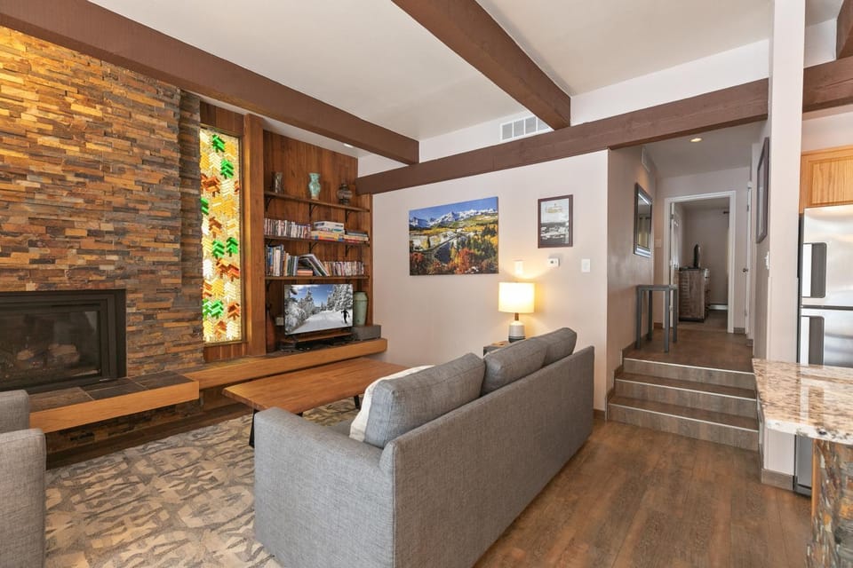 Tamarisk Alpine Condo: Great Location, Pool/Hot Tub Apartment in Breckenridge