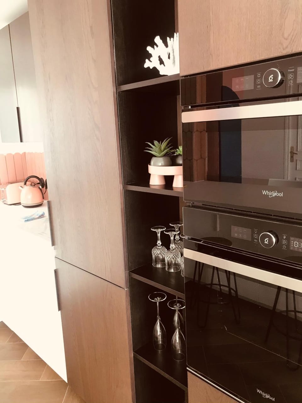 Kitchen or kitchenette, minibar, pet friendly, stove