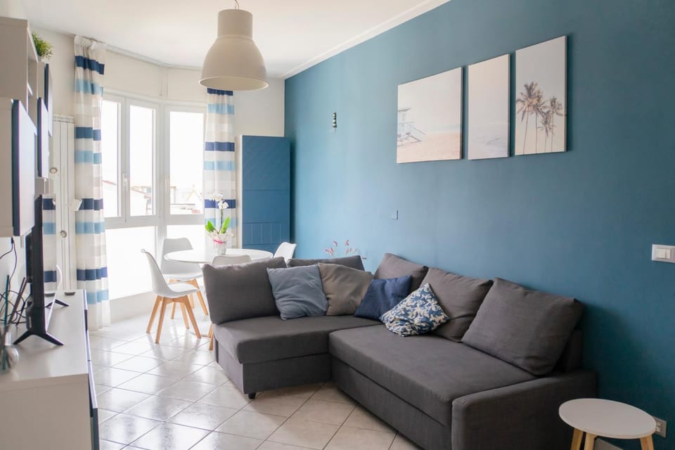 Lounge or bar, Dining area