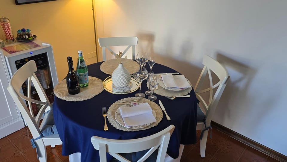 Lounge or bar, Dining area