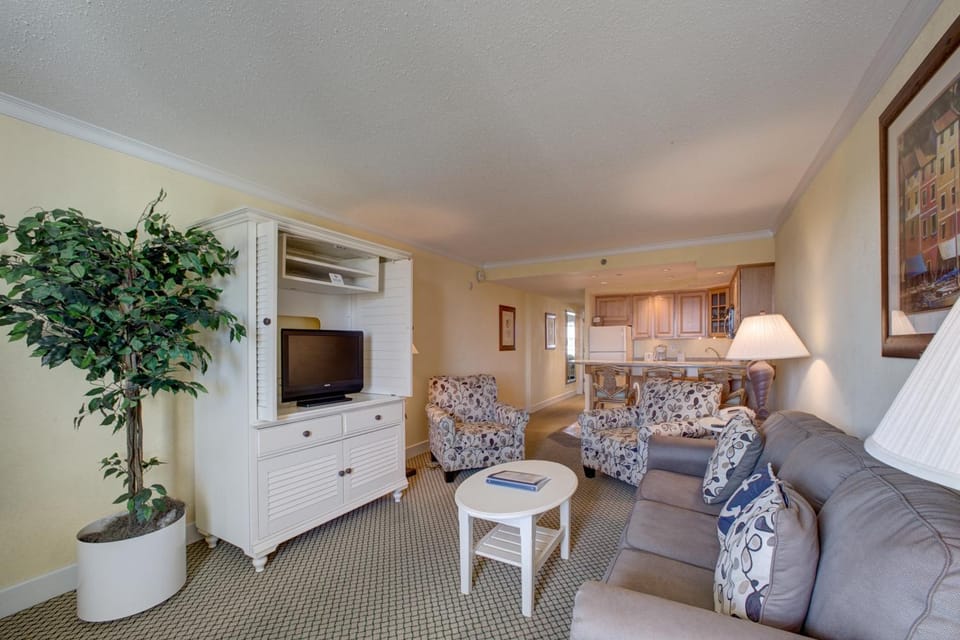 HA141 Bodie's Anchor House in Hatteras Island