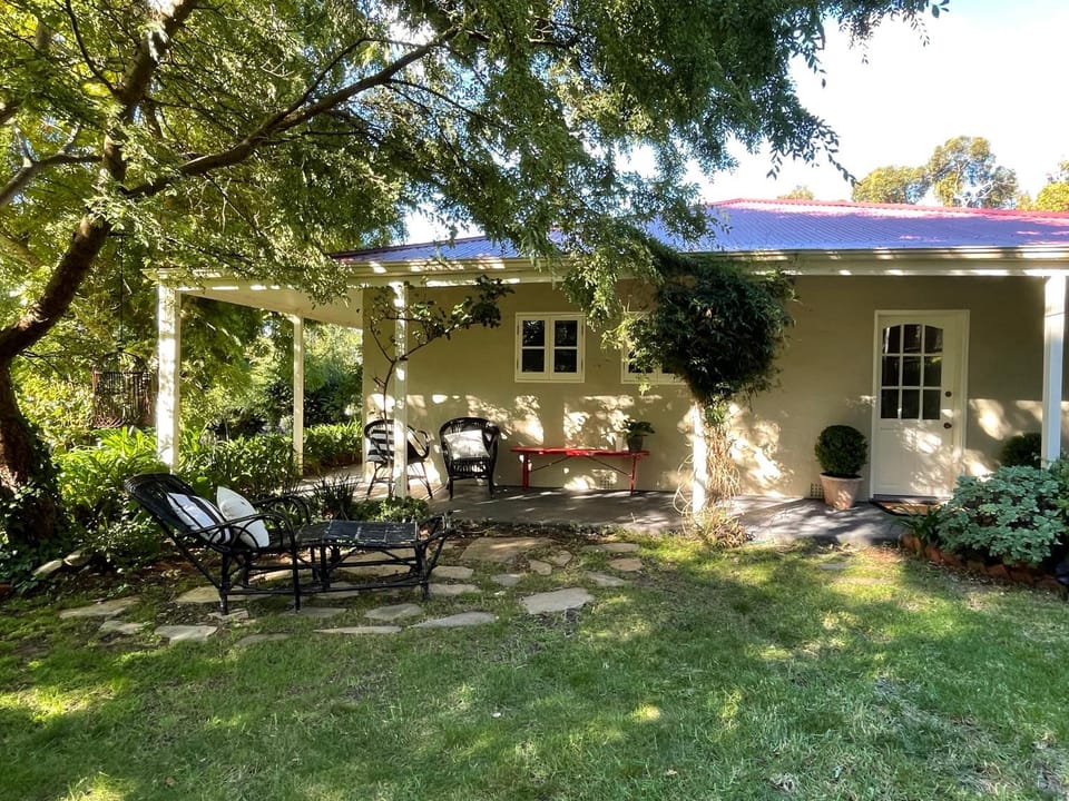 Fleetwood Cottage Bed and Breakfast Bed and Breakfast in Adelaide