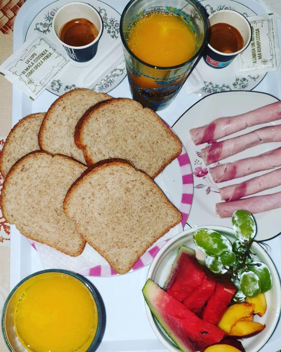 Food and drinks, Food, Breakfast, Drinks