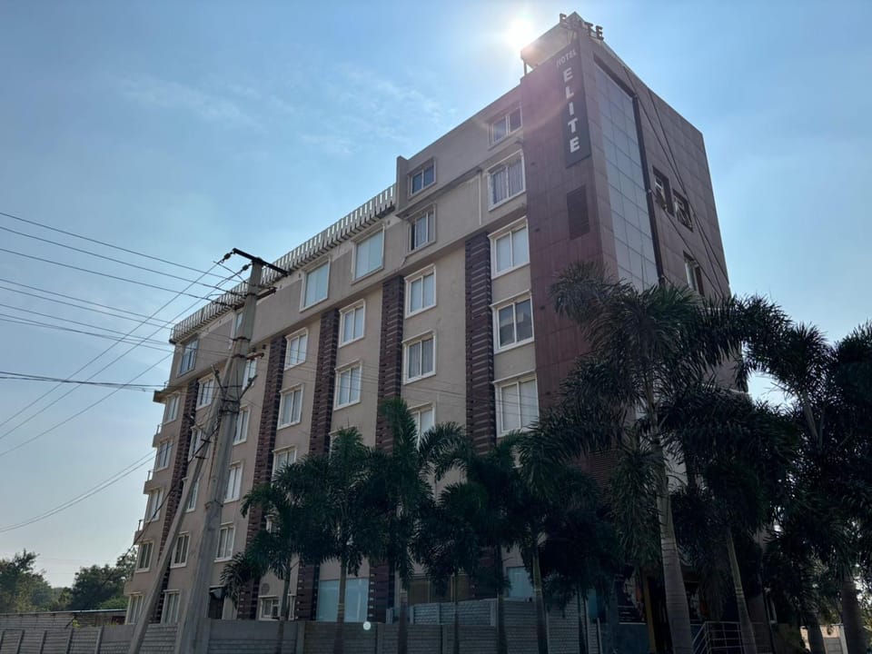 Property building, Day