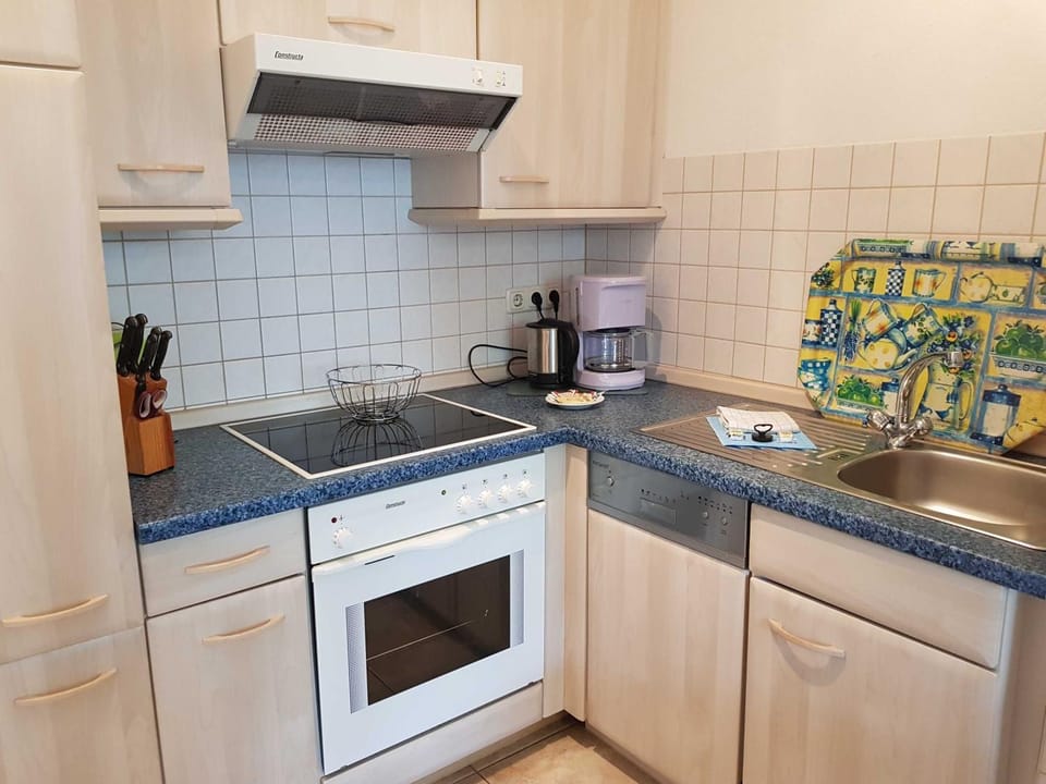 Residenz Seeblick Whg 4, mit Gartenzugang Apartment in Sellin