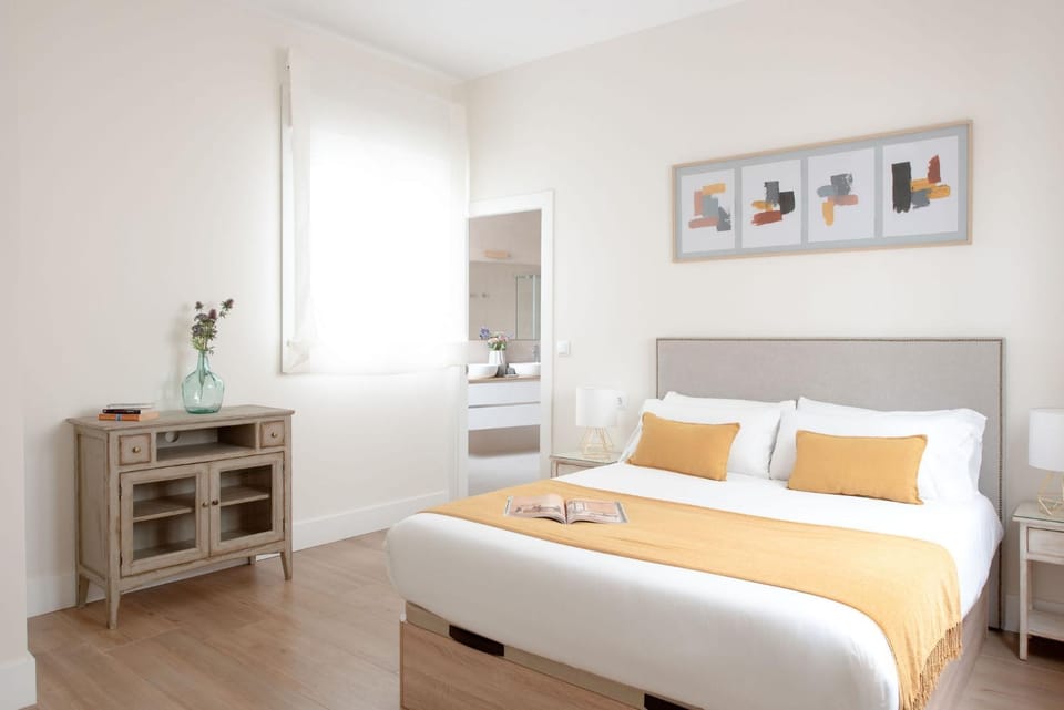 Bed, Bedroom