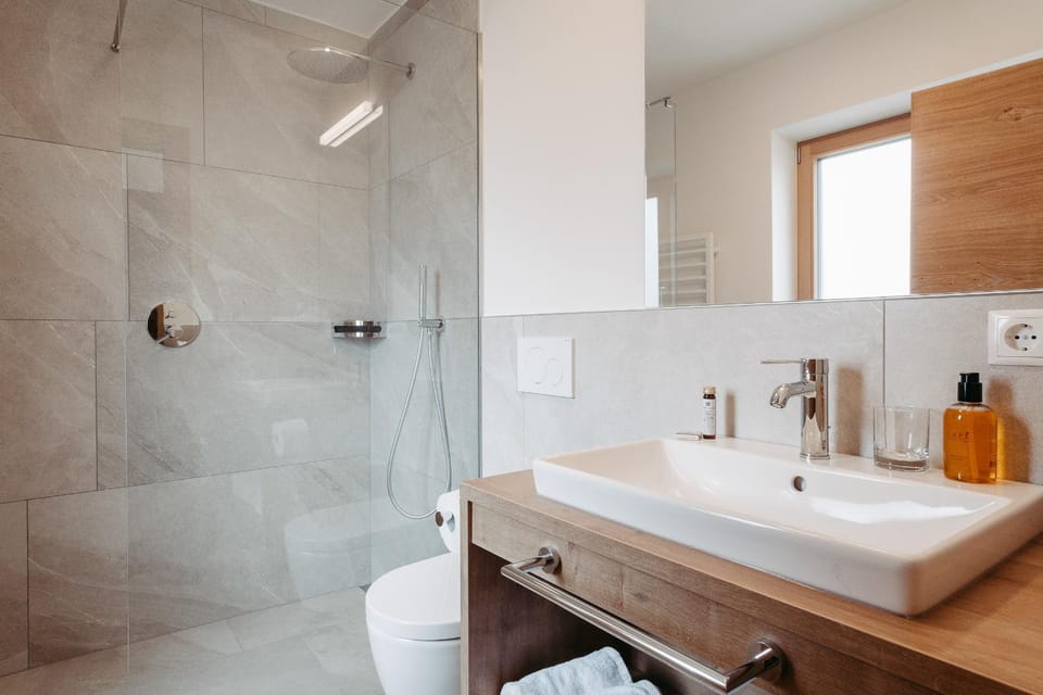 Bathroom, Living room