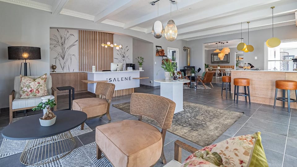 Restaurant/places to eat, Living room, Lobby or reception, Lounge or bar, Seating area