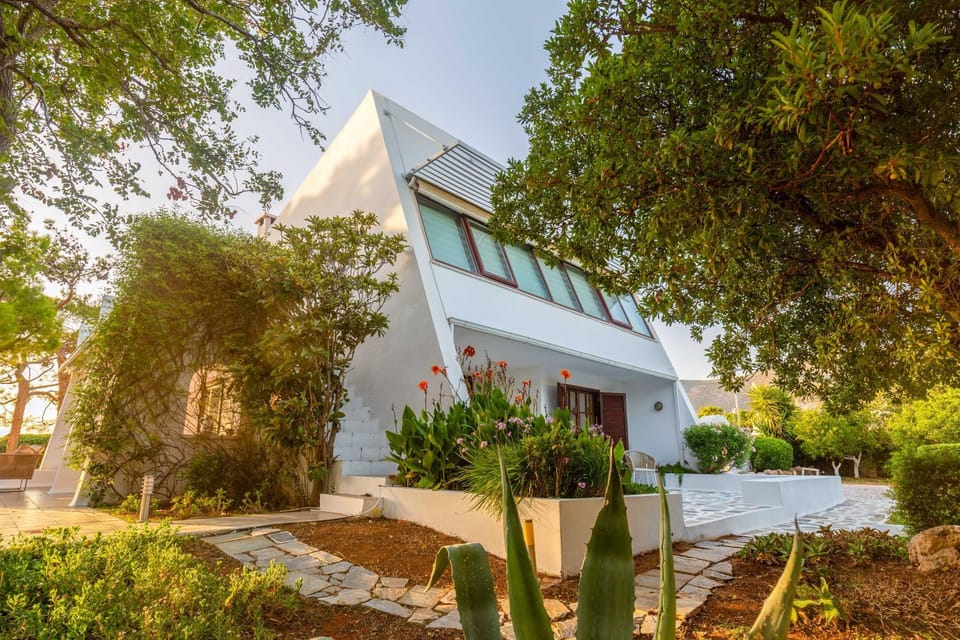 Property building, Garden